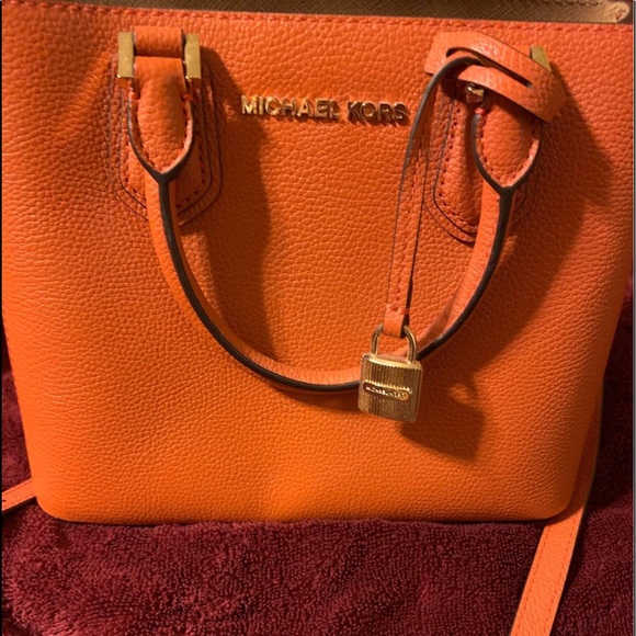 Michael Kors handbag - Picture 2 of 5